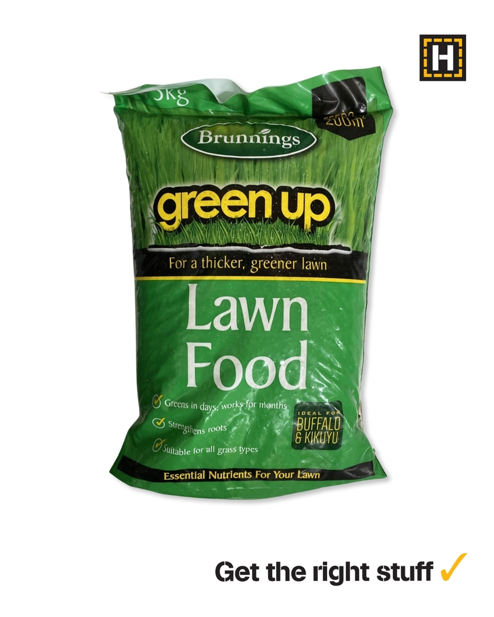Brunnings Green Up Lawn Food 5kg view 2