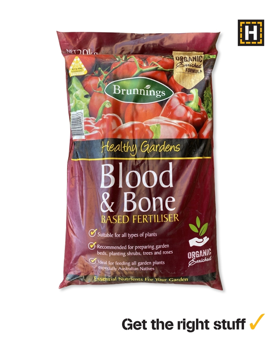 Brunnings Blood & Bone Based Fertiliser 20kg