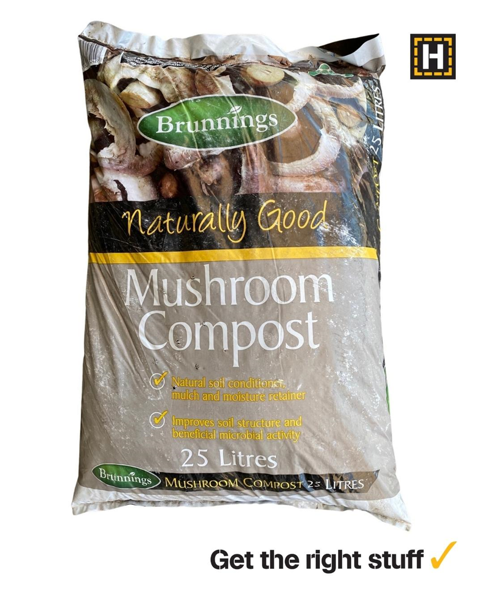 Mushroom Compost Naturally Good 25L view 2